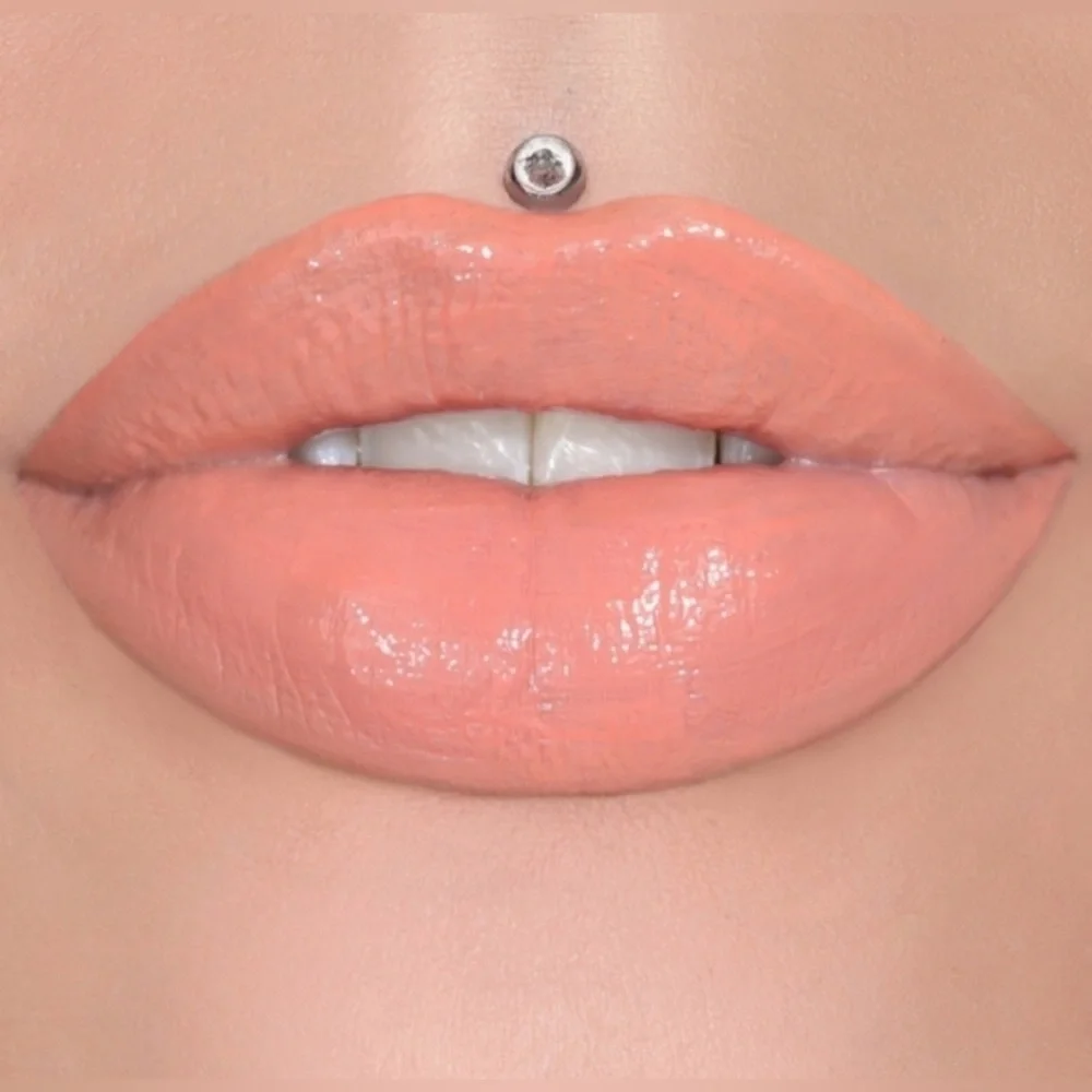 Entwined Jeffree Star Supreme Gloss Nude Brand New in Box Authentic
